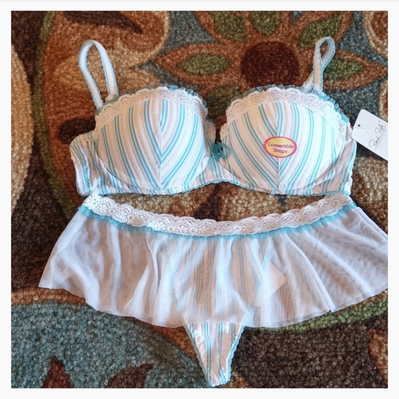 Sophie B. Thong bottoms - Picture 7 of 7